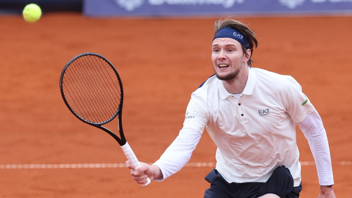 Александр Бублик выиграл турнир ATP в Гштаде