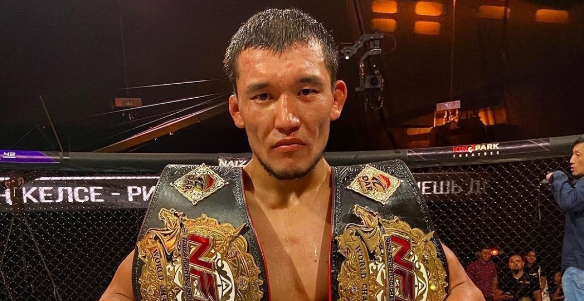 Alibi Idris Scores Spectacular Knockout to Reach TUF Final