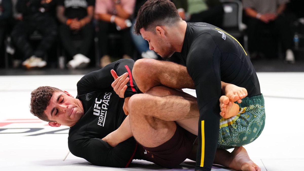 Казахстанец подпишет контракт с новой лигой UFC: будущая звезда